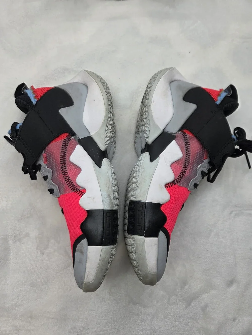 Jordan Why Not‎ Zer0.2 Infrared Red Basketball Shoes Men's Size 8.5